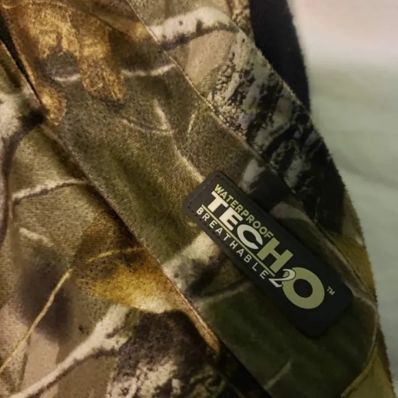 Bibs - Picture 3 of 3